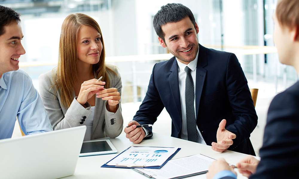 довольные сотрудники