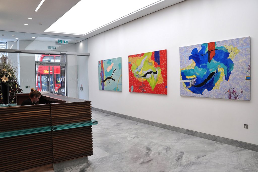 Украшение стен на работе