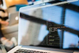 фото до статті про Тайм трекінг для IT-команди