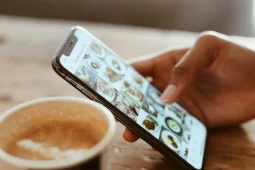 Що відбувається з нашим мозком під час користування соцмережами?