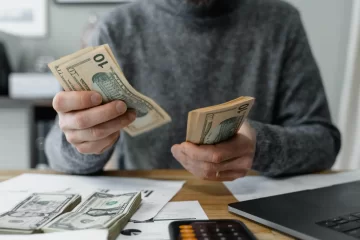 Оплата часу роботи працівників
