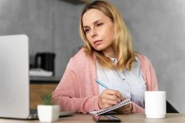 Ціна обліку робочого часу: скільки це коштує і коли окупається